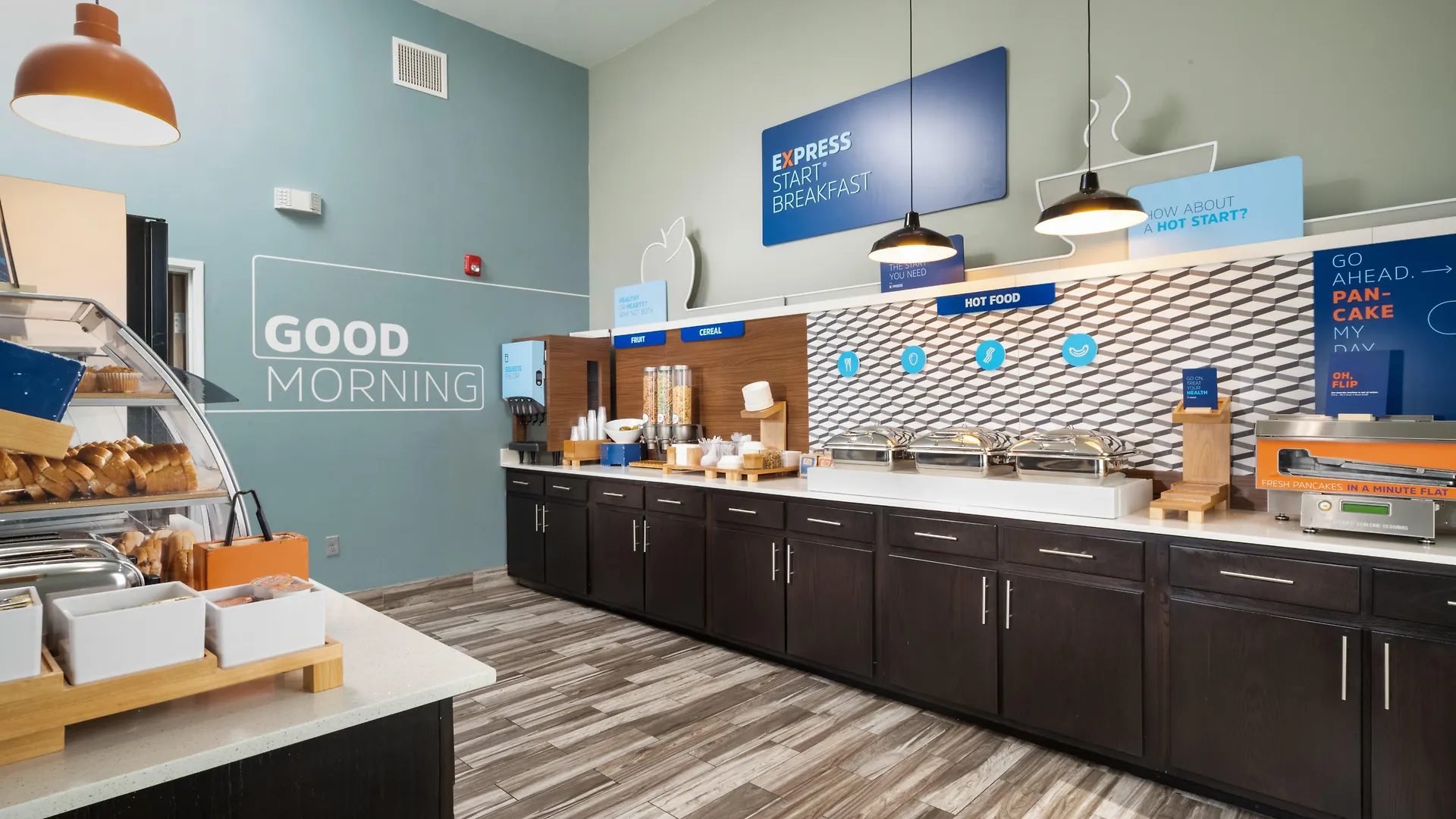 Holiday Inn Express & Suites Memphis Arpt Elvis Presley Blv By Ihg 3*,  United States