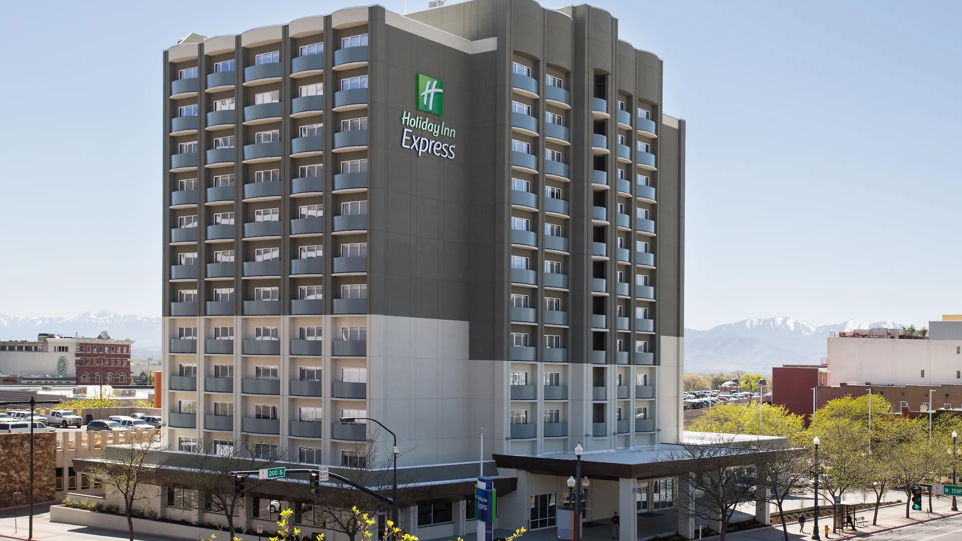 Holiday Inn Express & Suites Memphis Arpt Elvis Presley Blv By Ihg