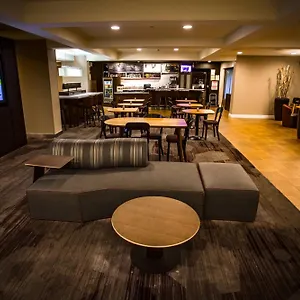 Courtyard East/bill Morris Parkway Hotel