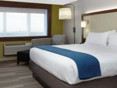 Hotel Holiday Inn Express & Suites Memphis Arpt Elvis Presley Blv By Ihg